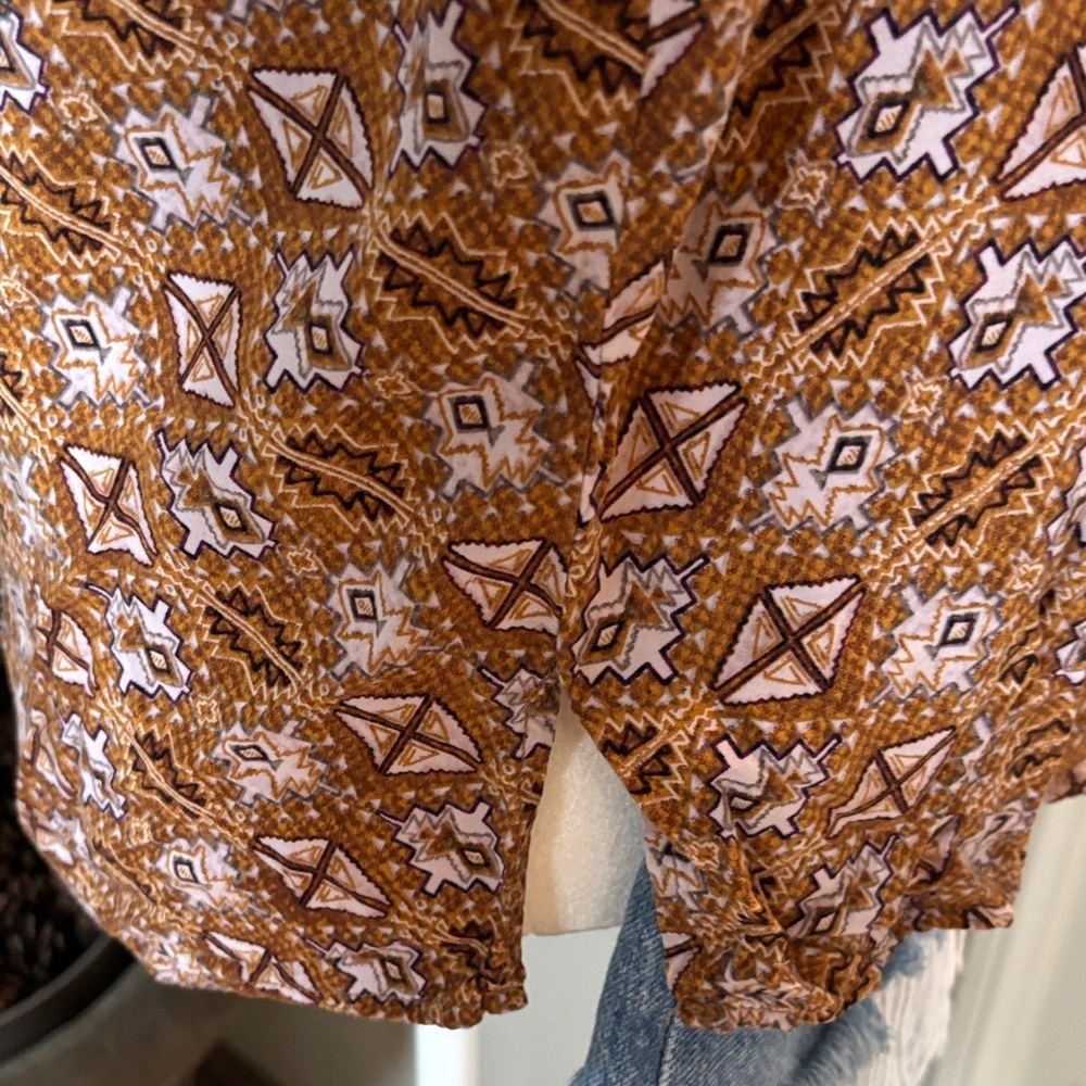 Bohemian V-Neck Patterned Top 🤩 - Picture 7 of 10